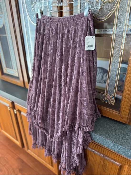 Free People Dresses & Skirts - Free People Dusty Mauve Lace High-Low Tiered Skirt